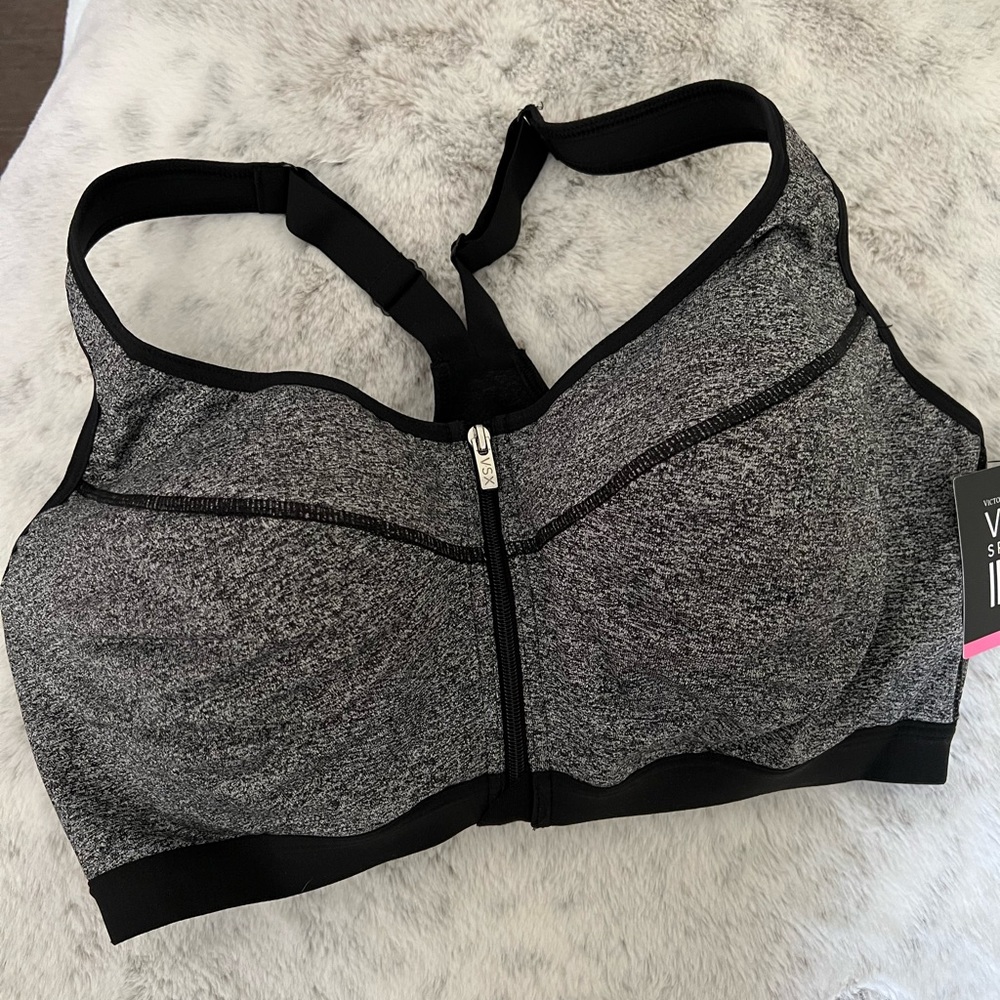 Victoria Secret Sports Bra size 38DD